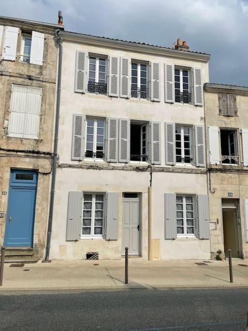 Grand Ancien En Centre Apartment *
